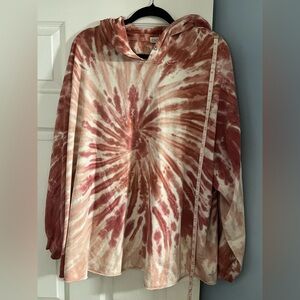 Tie-Dye Hoodie in Red and Cream